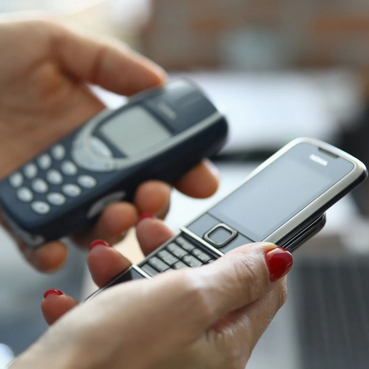 Dumbphone Revival | Confidence IT